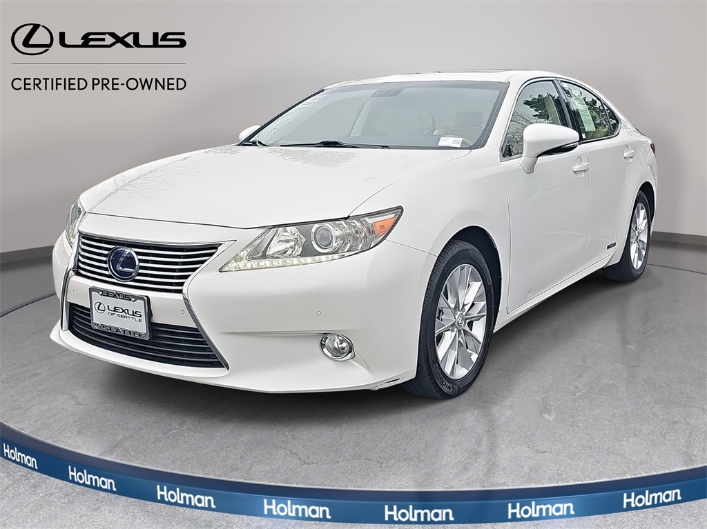 2013 Lexus ES 300h's photo