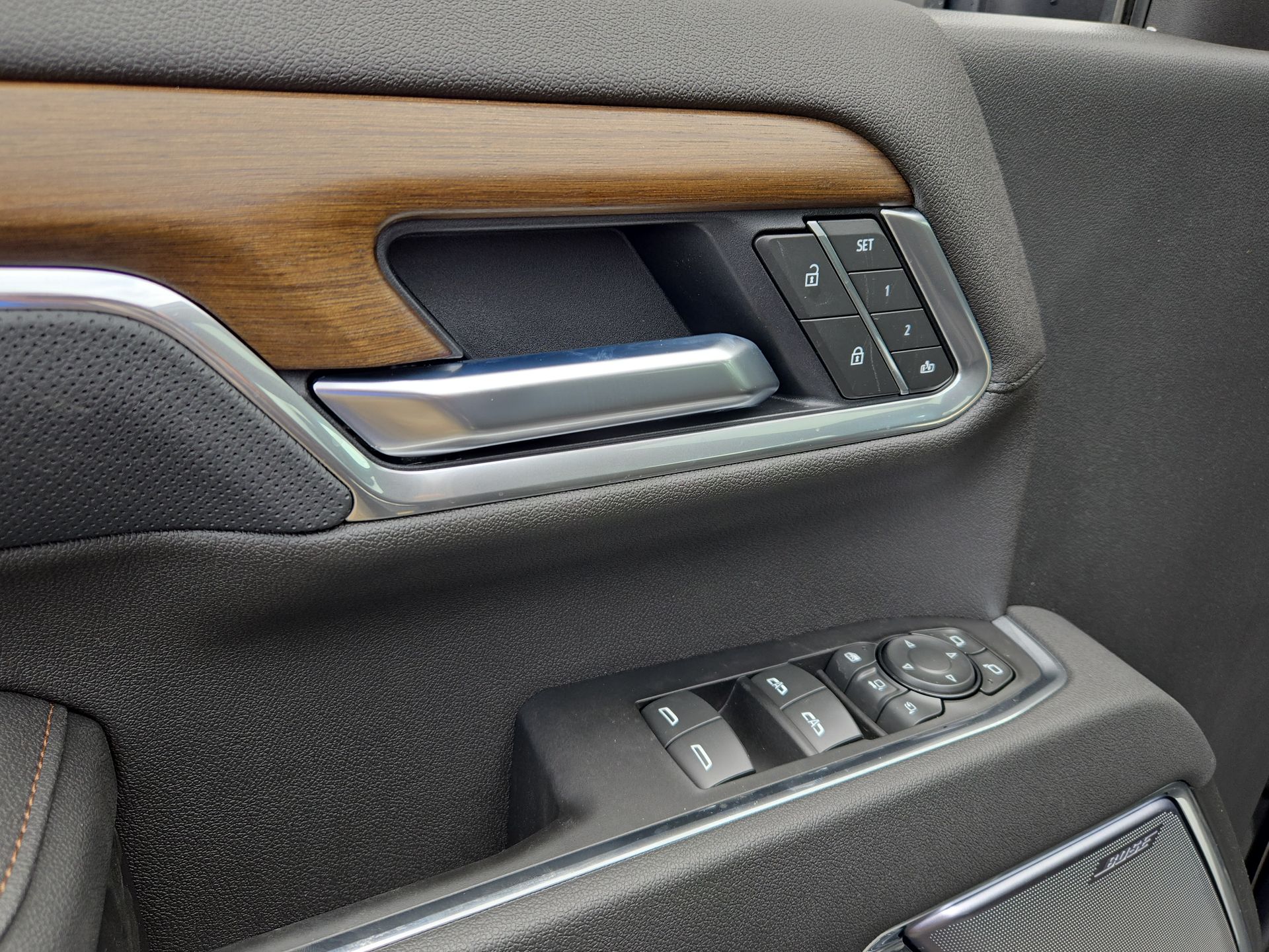 2025 Chevrolet Silverado 2500HD High Country photo 30
