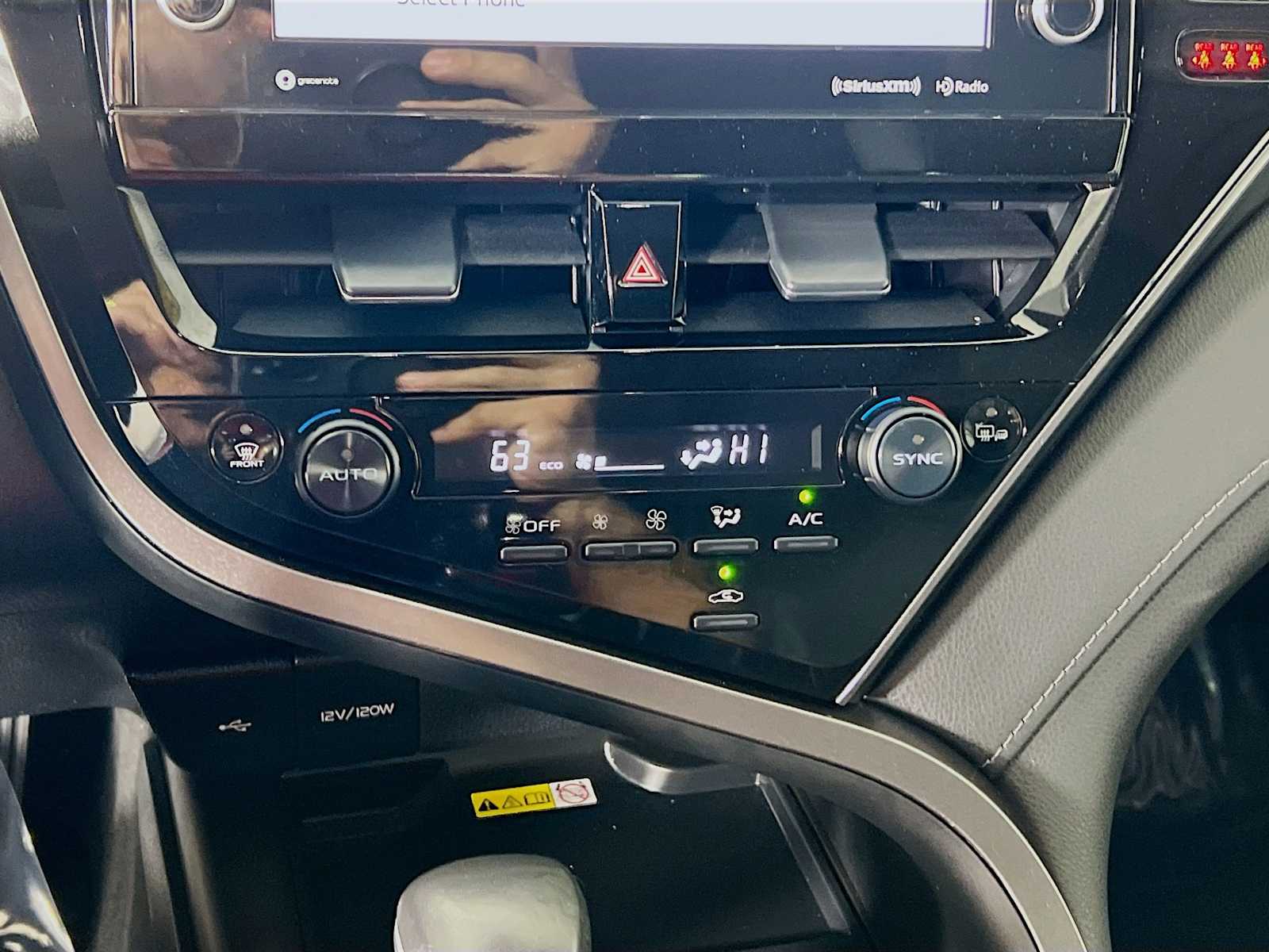 2023 Toyota Camry XLE photo 15