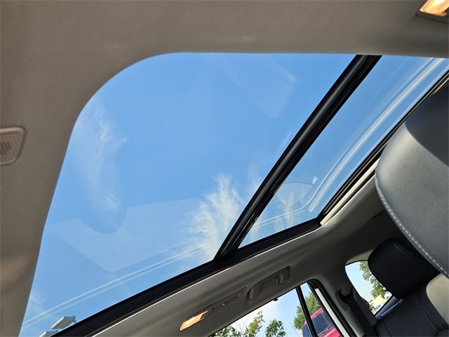 2023 Toyota Highlander Platinum photo 18