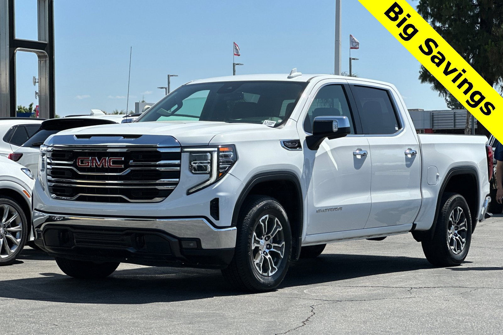 2024 GMC Sierra 1500 SLT's photo