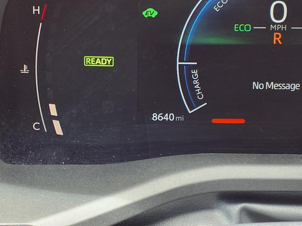 2025 Toyota Camry SE photo 26