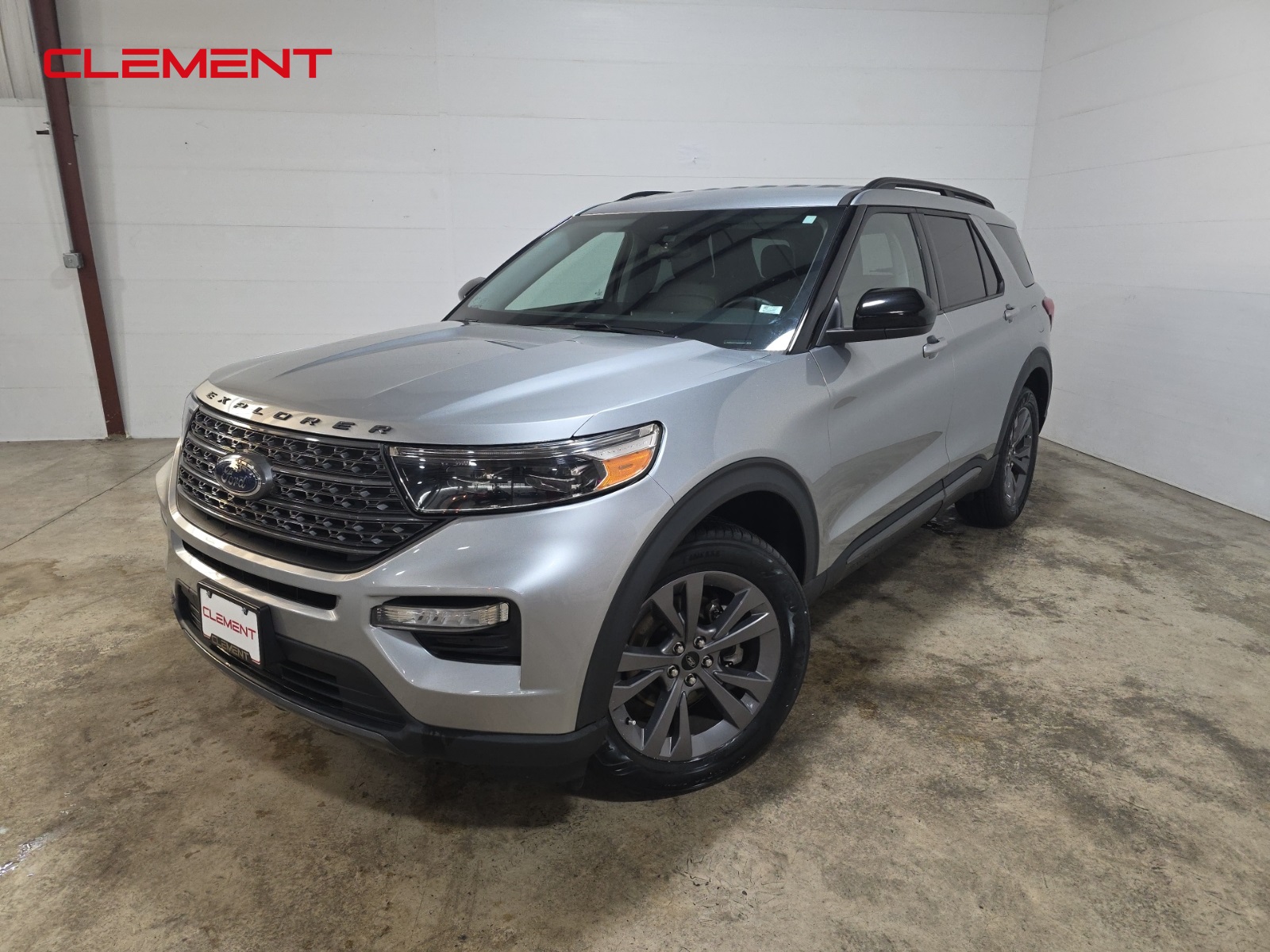 2022 Ford Explorer XLT's photo
