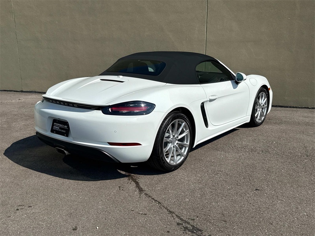 2024 Porsche Boxster photo 8