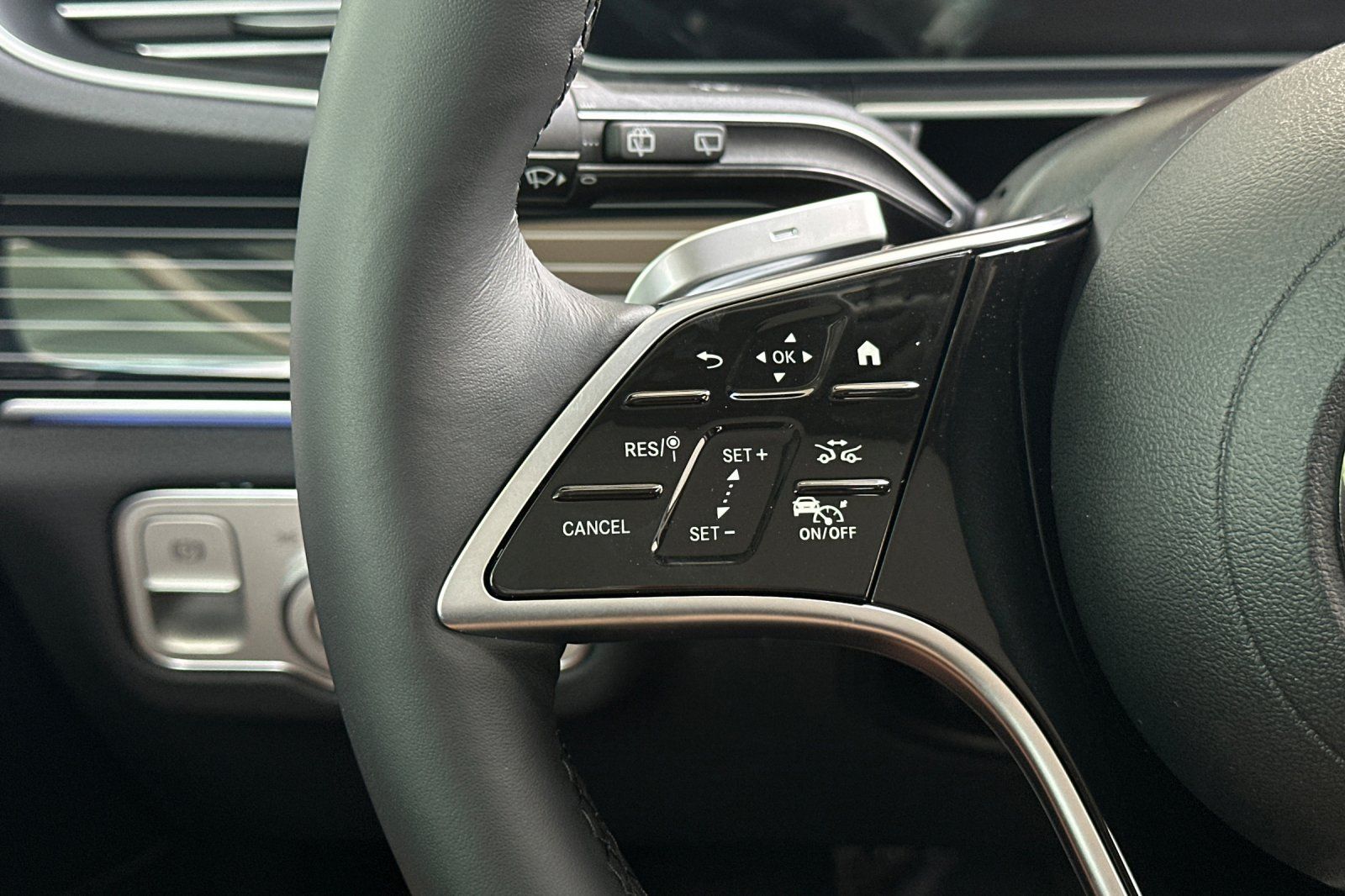 2026 Mercedes Benz GLE 450 4MATIC photo 23
