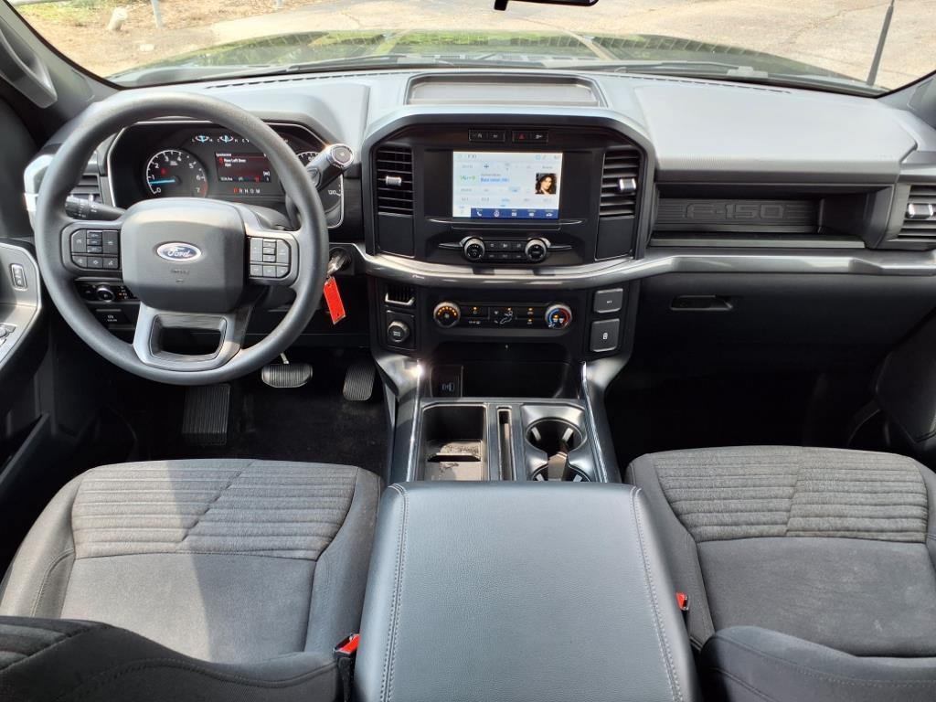 2023 Ford F-150 XL photo 3