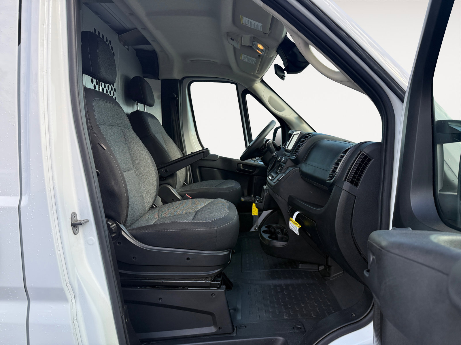 2023 Ram ProMaster 2500 Base photo 18