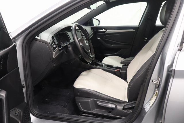 2019 Volkswagen Jetta 1.4T R-Line photo 8