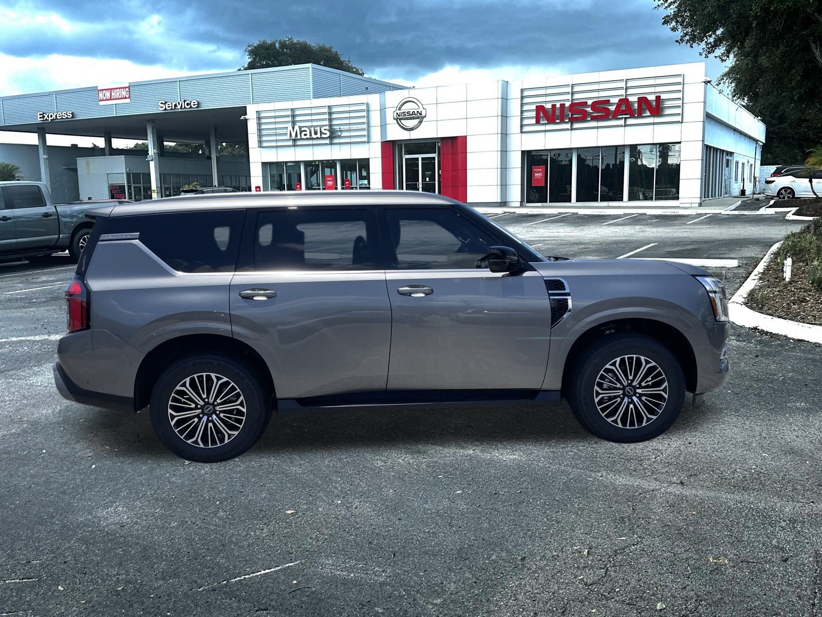 2025 Nissan Armada SL photo 2