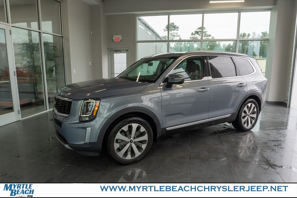 2022 Kia Telluride S photo 2