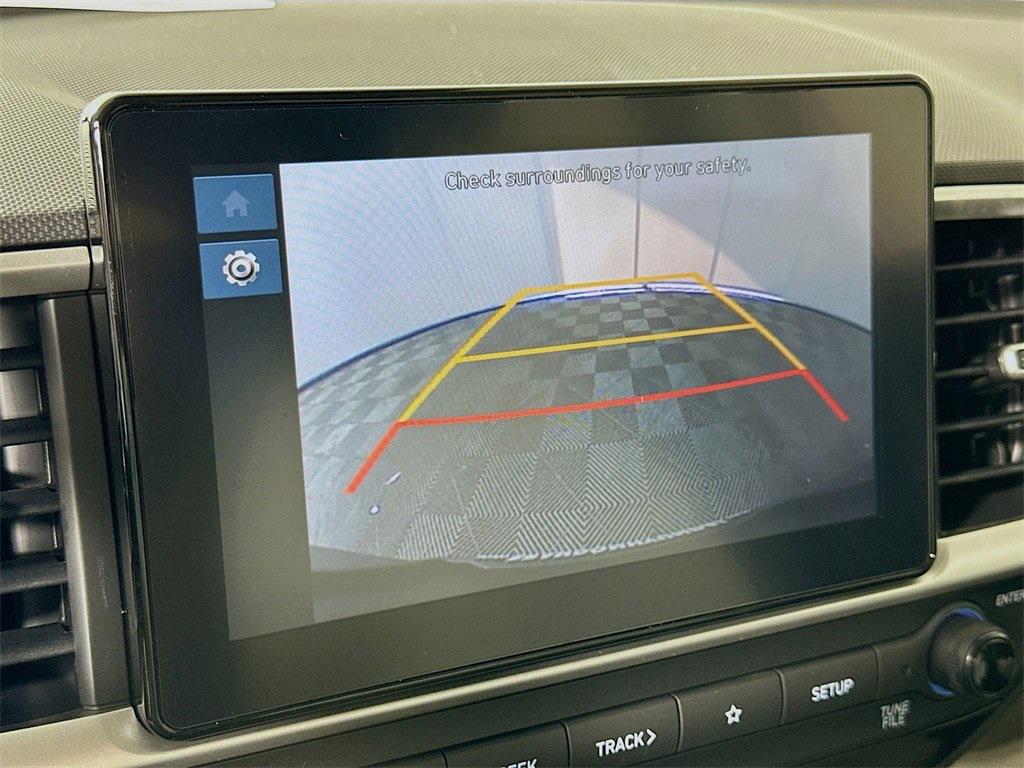 2025 Hyundai Venue SEL photo 7