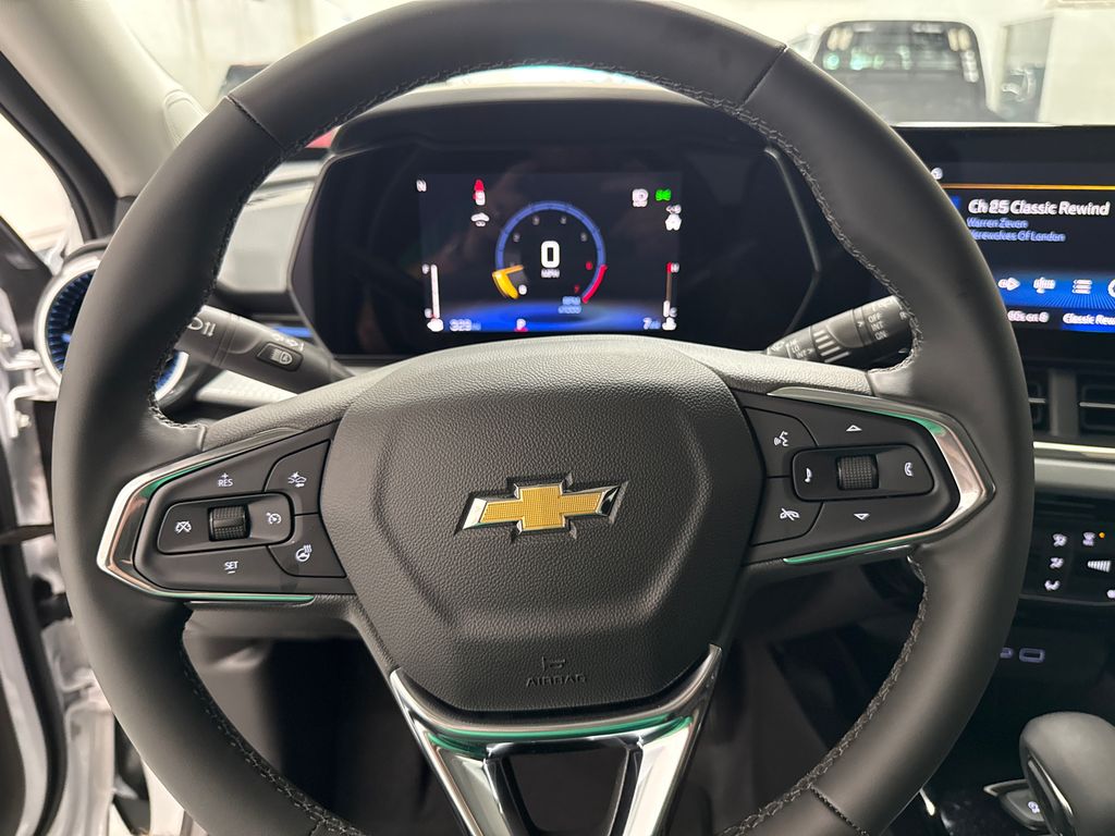 2026 Chevrolet Trax LT photo 13