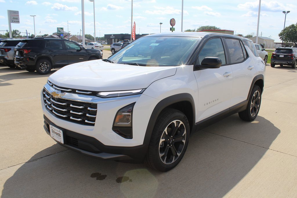 2026 Chevrolet Equinox LT photo 7