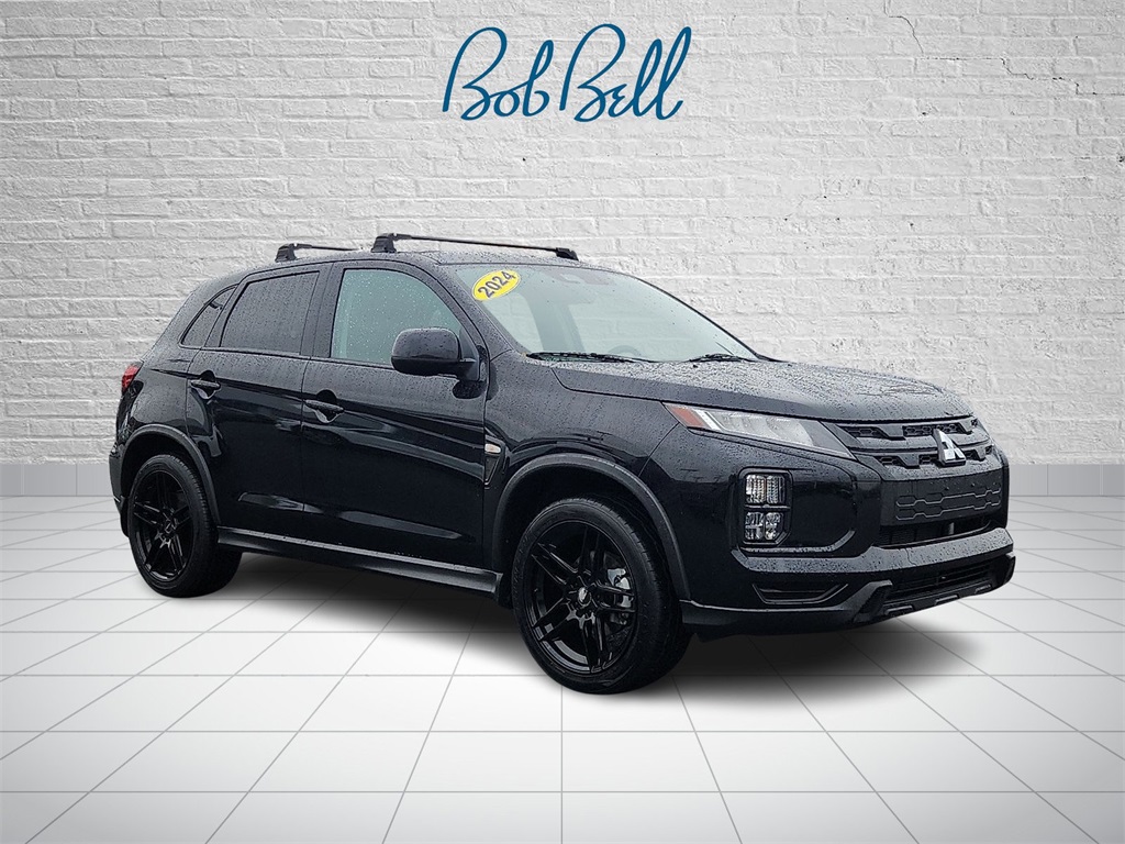 2024 Mitsubishi Outlander Sport ES's photo