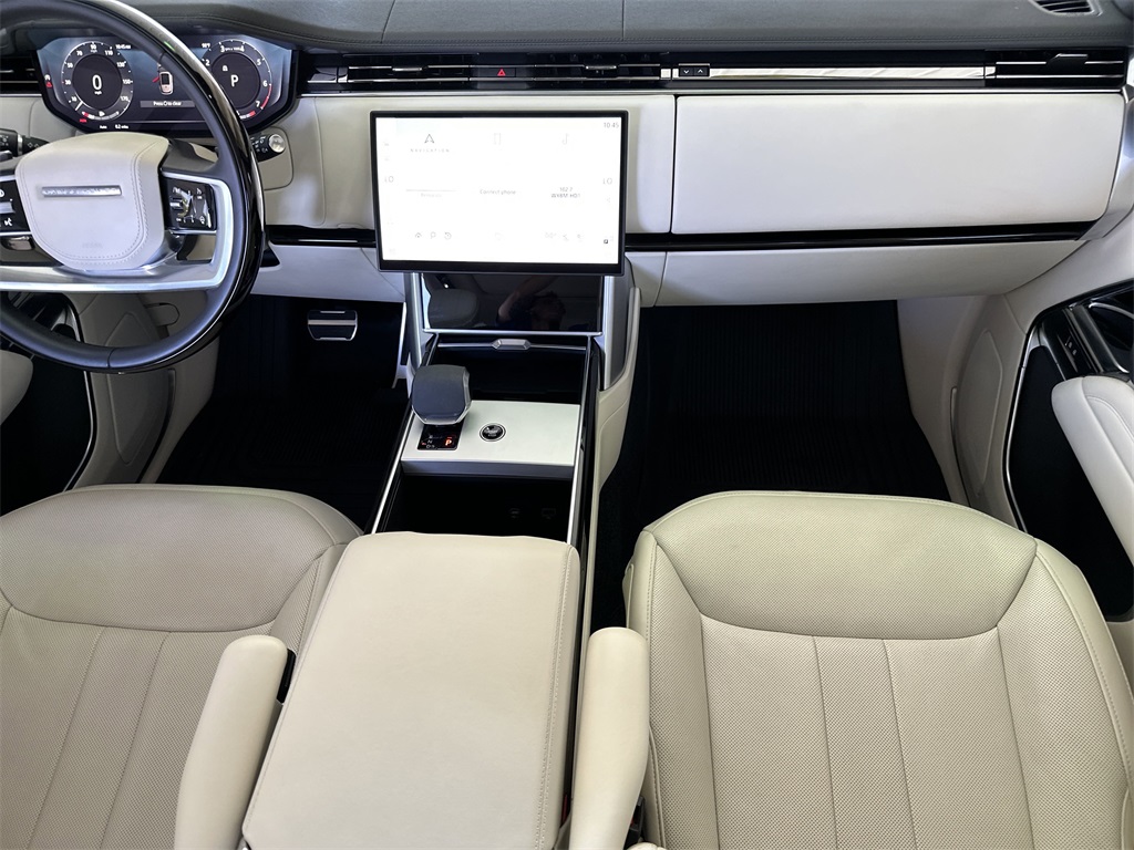 2024 Land Rover Range Rover SE photo 15