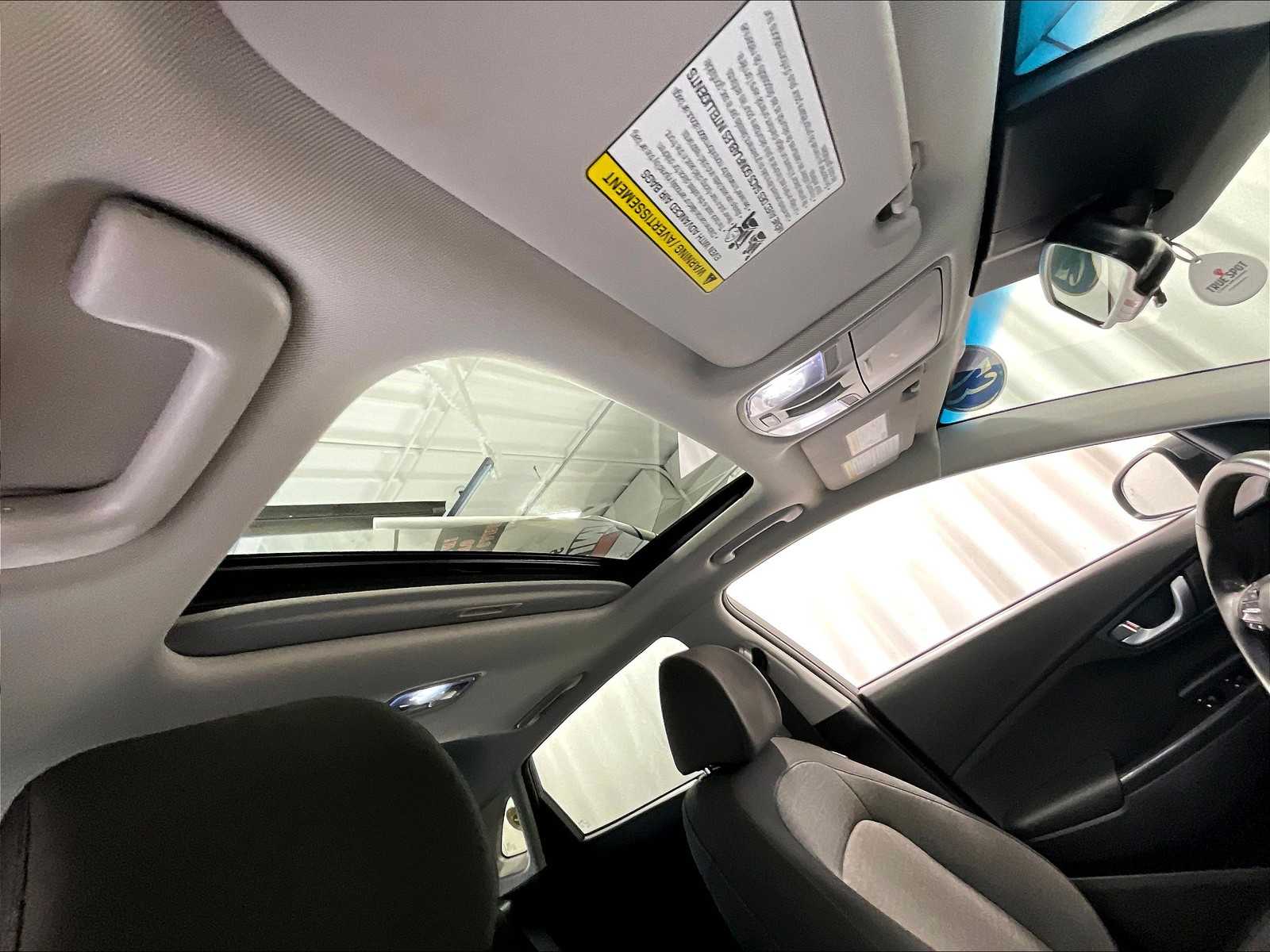 2023 Hyundai Kona Electric SEL photo 21