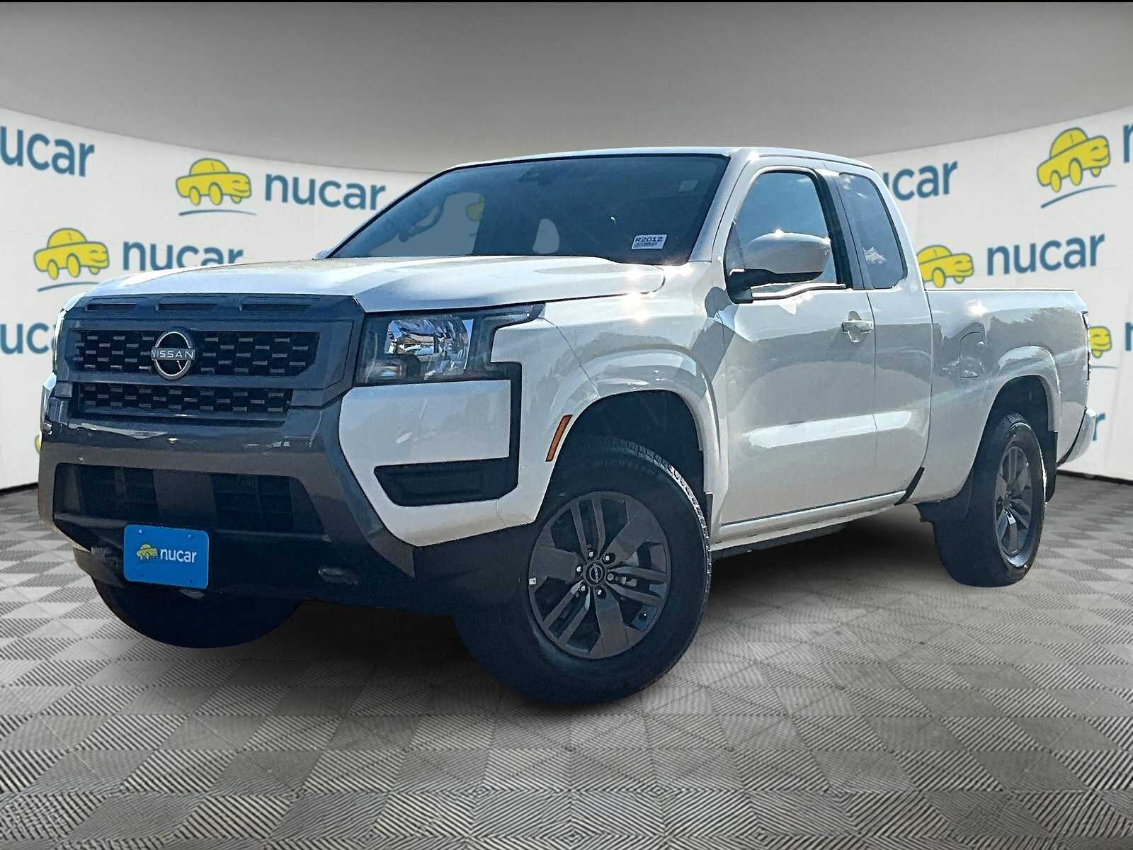 2025 Nissan Frontier SV photo 3