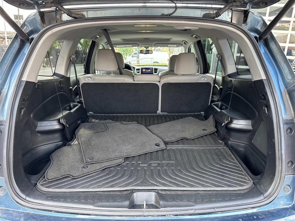 2017 Honda Pilot EX-L photo 7