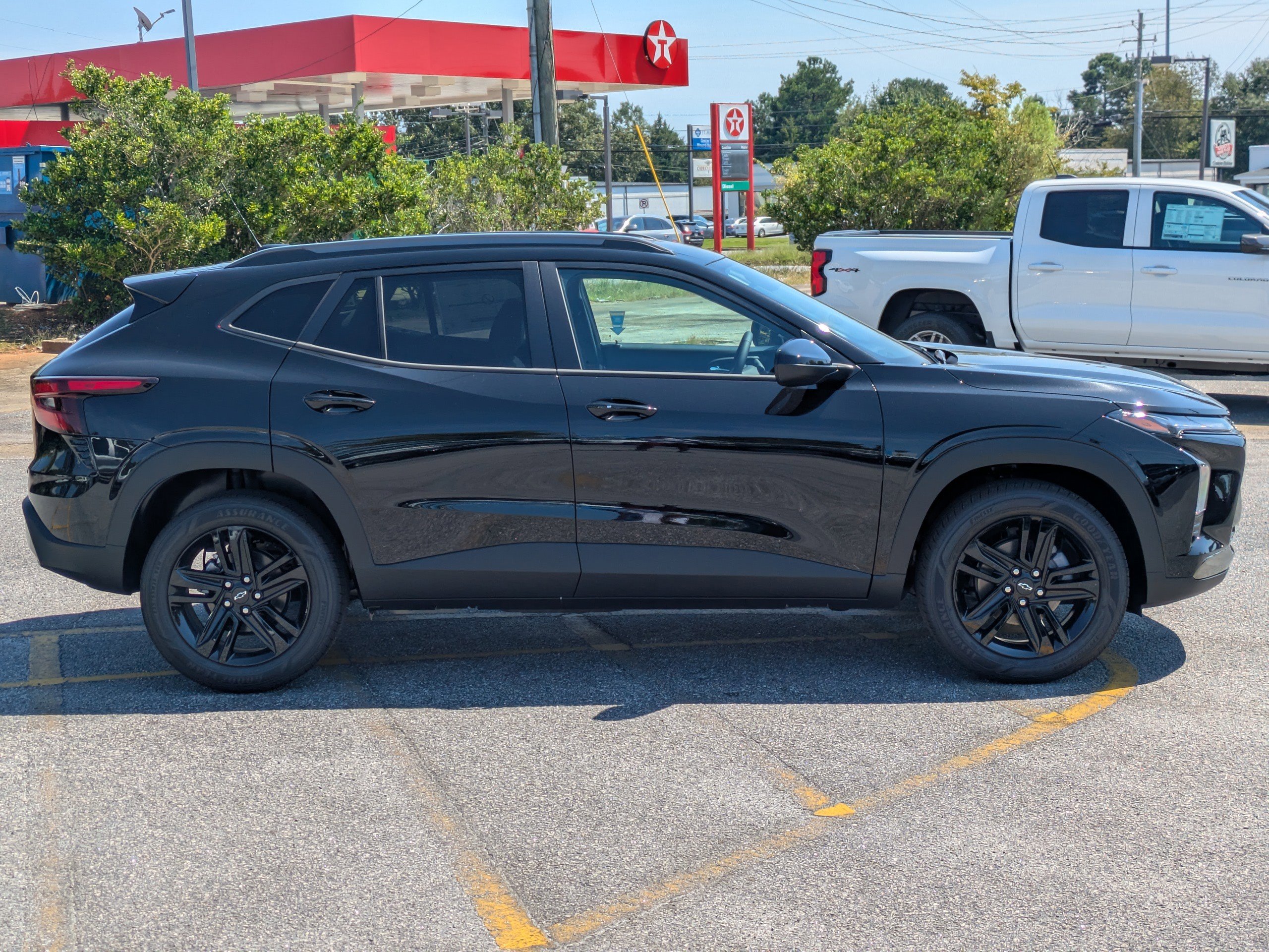 2025 Chevrolet Trax ACTIV photo 3