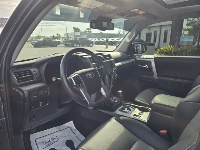 2021 Toyota 4Runner SR5 Premium photo 4