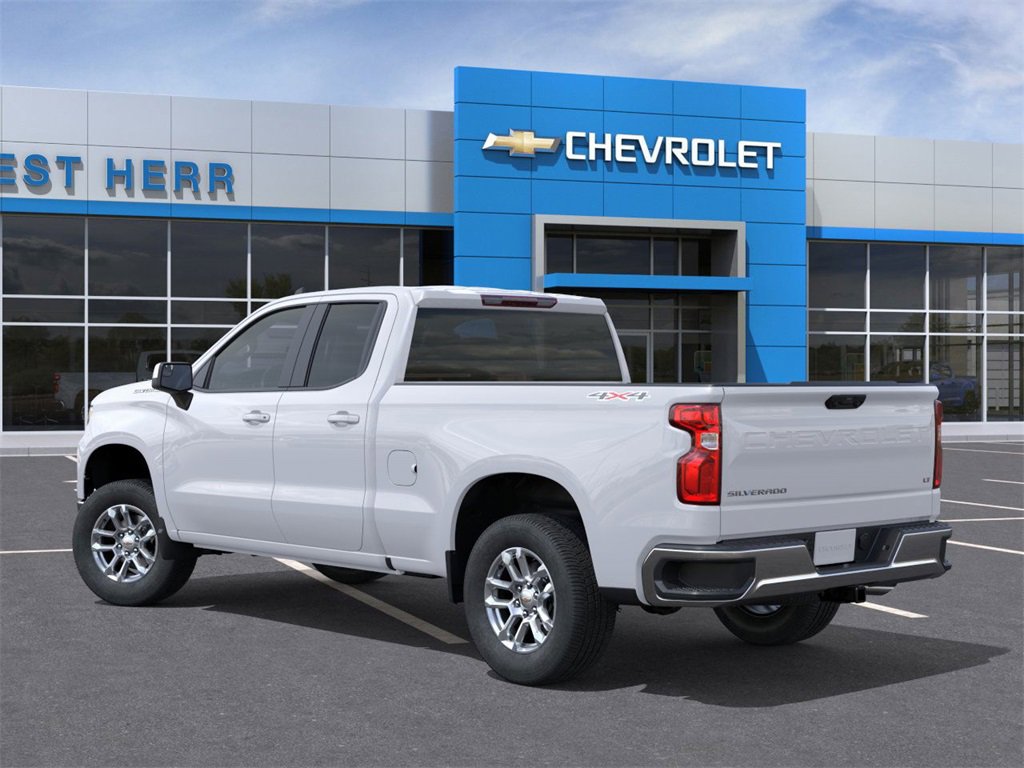 2026 Chevrolet Silverado 1500 LT photo 2