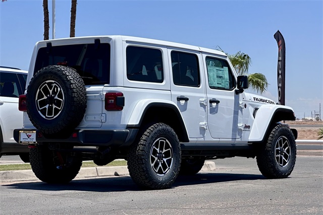 2025 Jeep Wrangler Rubicon photo 3