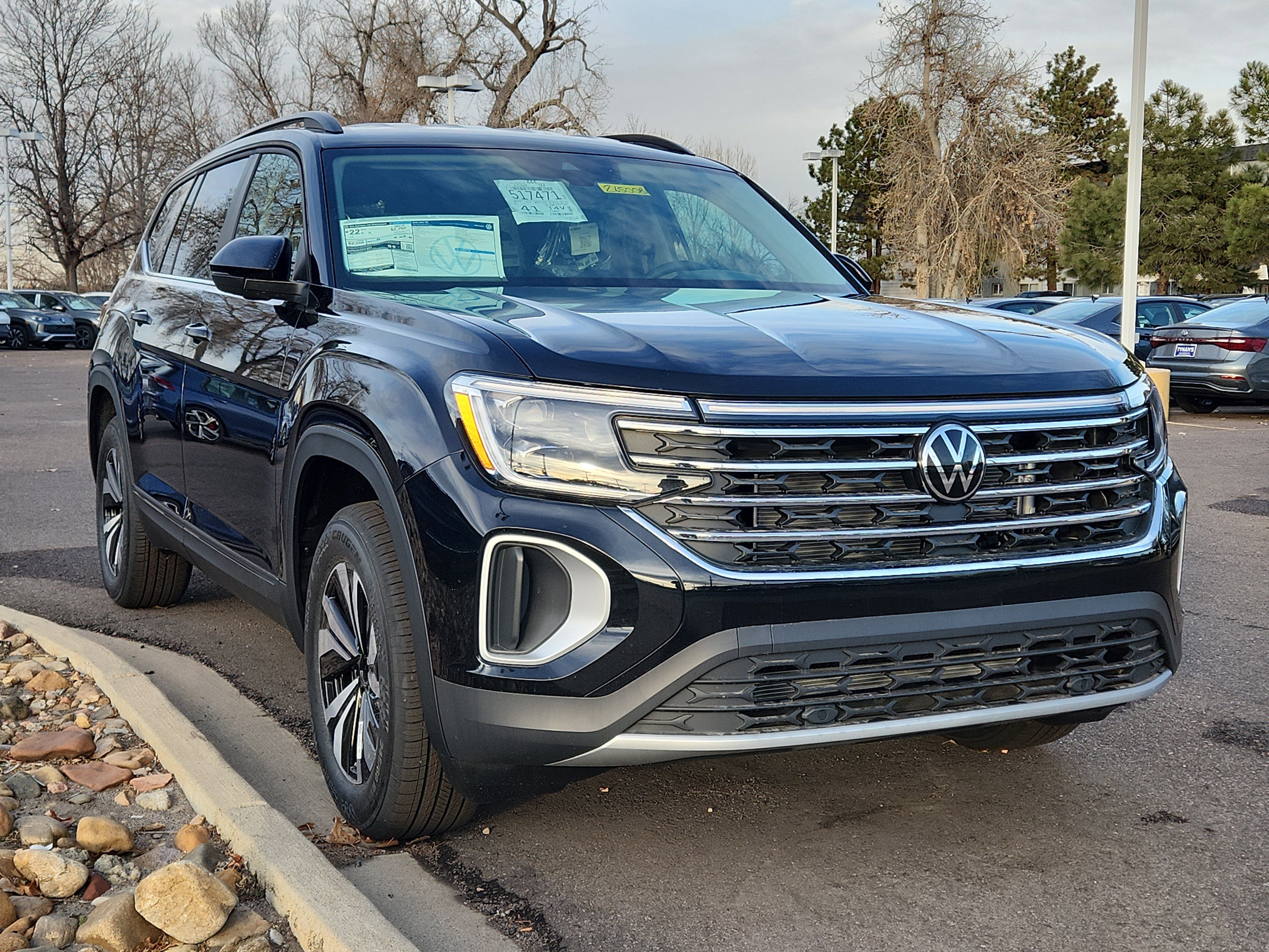 2026 Volkswagen Atlas SE's photo