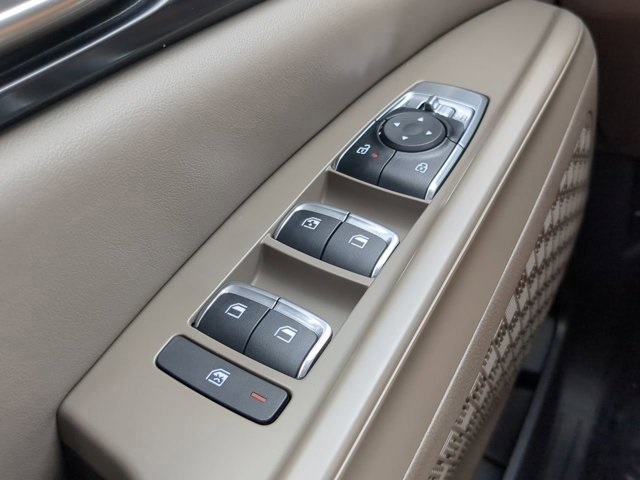 2025 Kia Carnival LXS photo 24