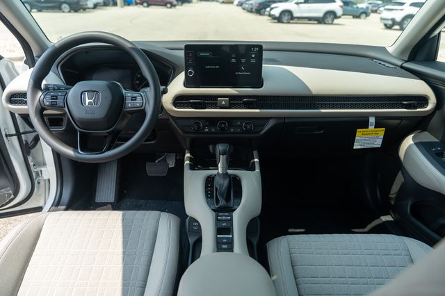 2026 Honda HR-V LX photo 13