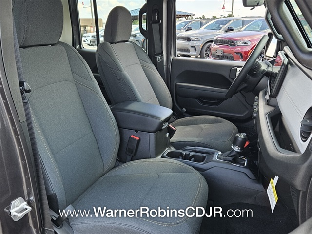 2025 Jeep Wrangler Sport photo 14