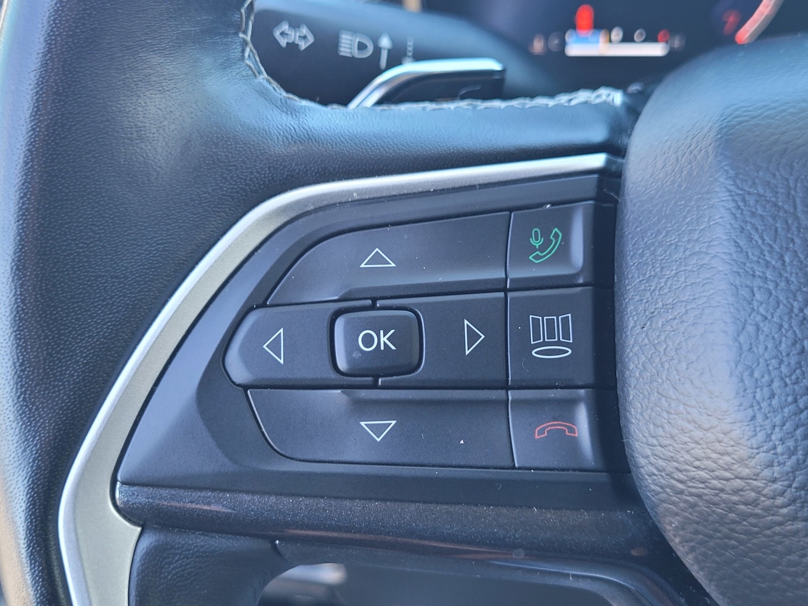 2021 Jeep Grand Cherokee Laredo photo 23