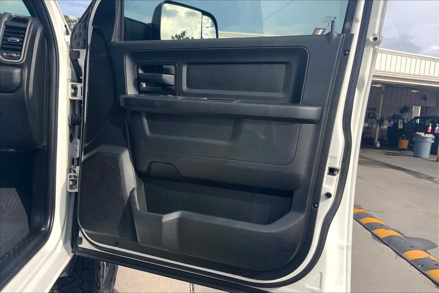 2021 Ram 2500 Tradesman photo 18