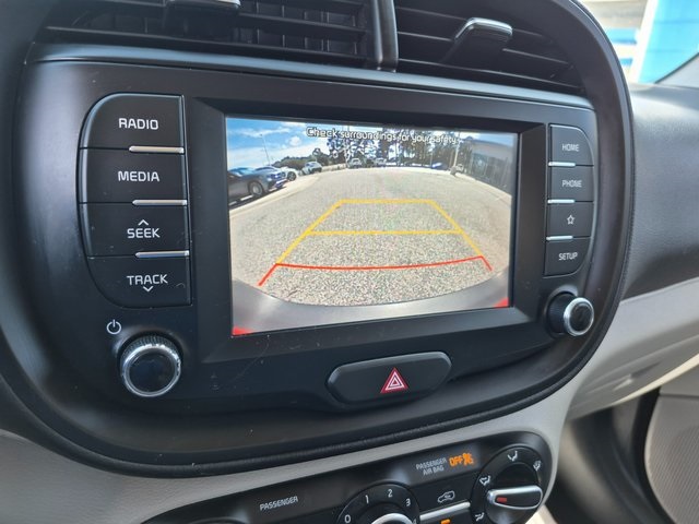 2021 Kia Soul LX photo 13