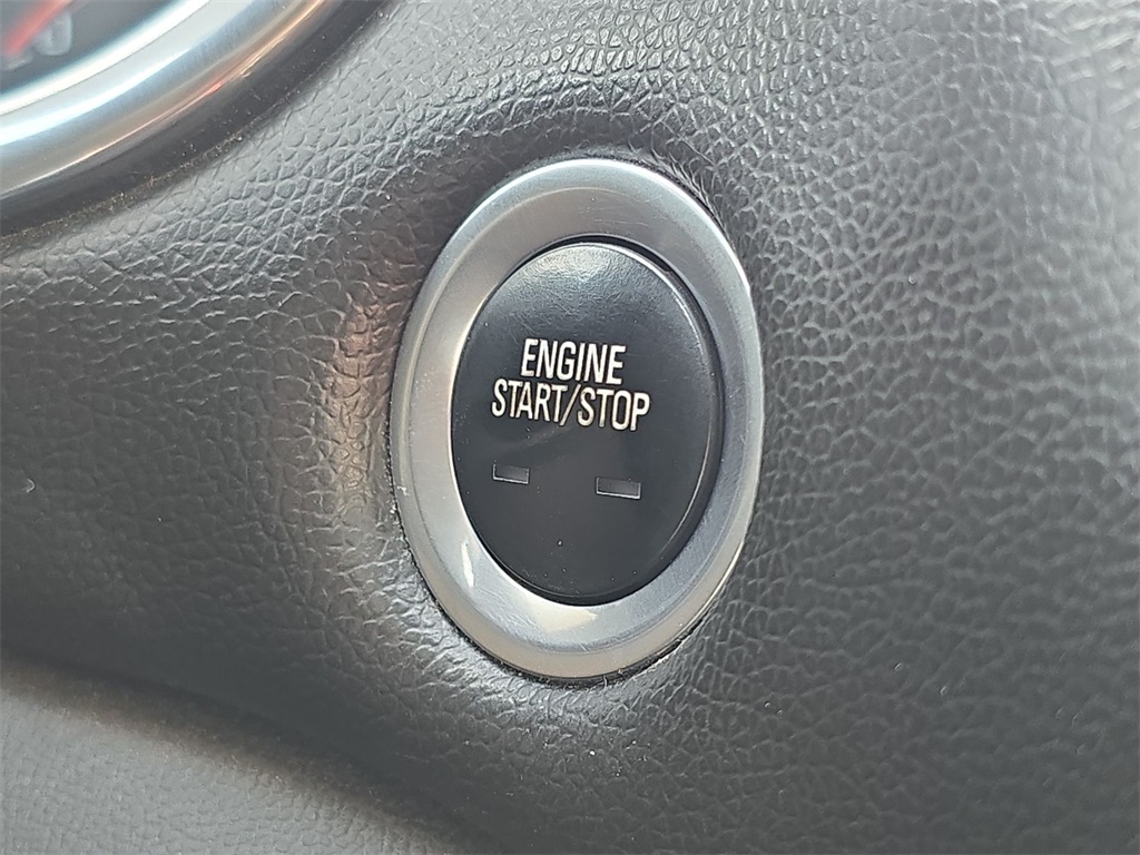 2017 Chevrolet Malibu Premier photo 17
