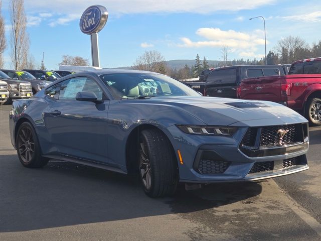 2025 Ford Mustang GT Premium photo 3