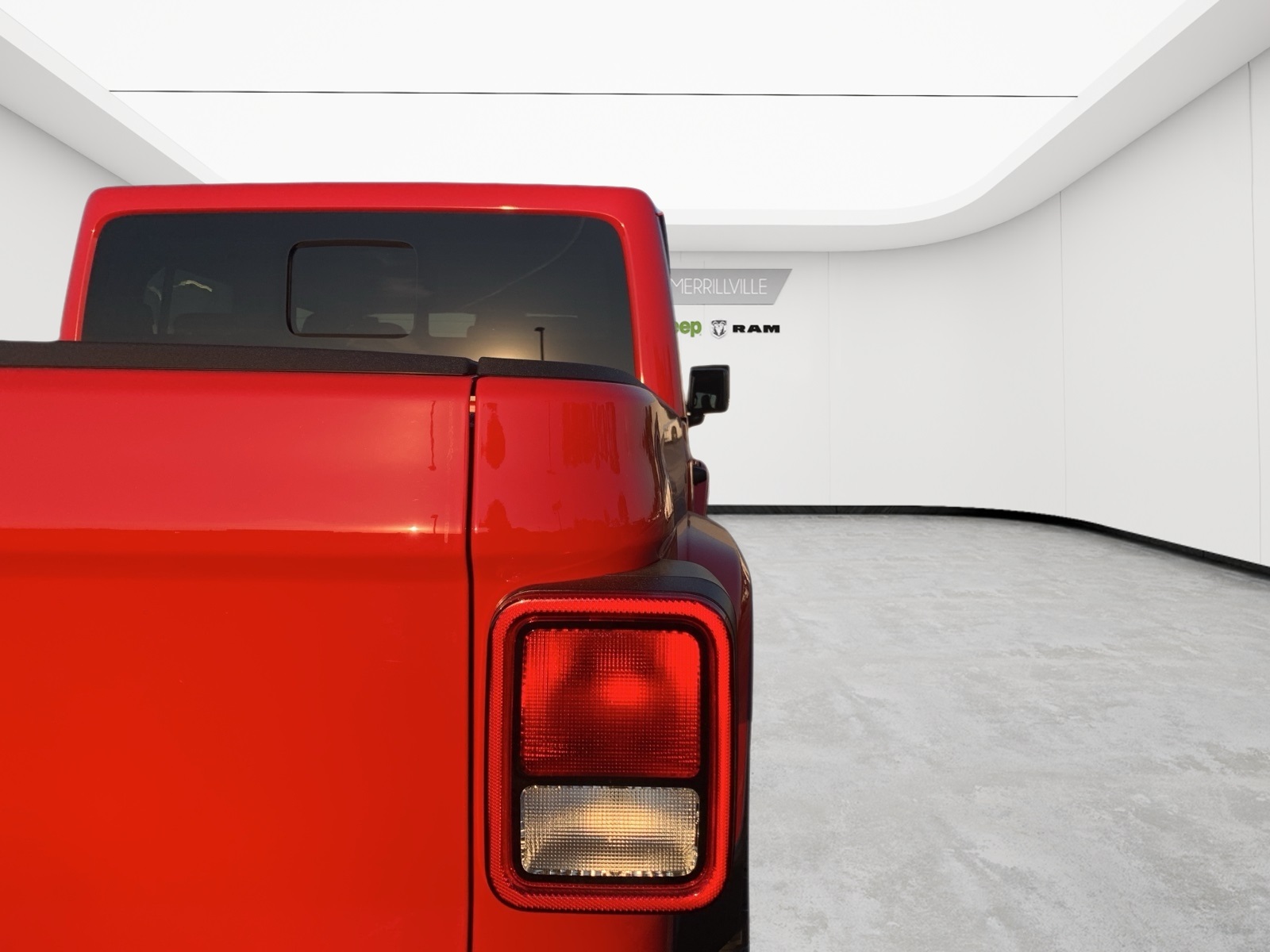 2025 Jeep Gladiator Sport photo 4