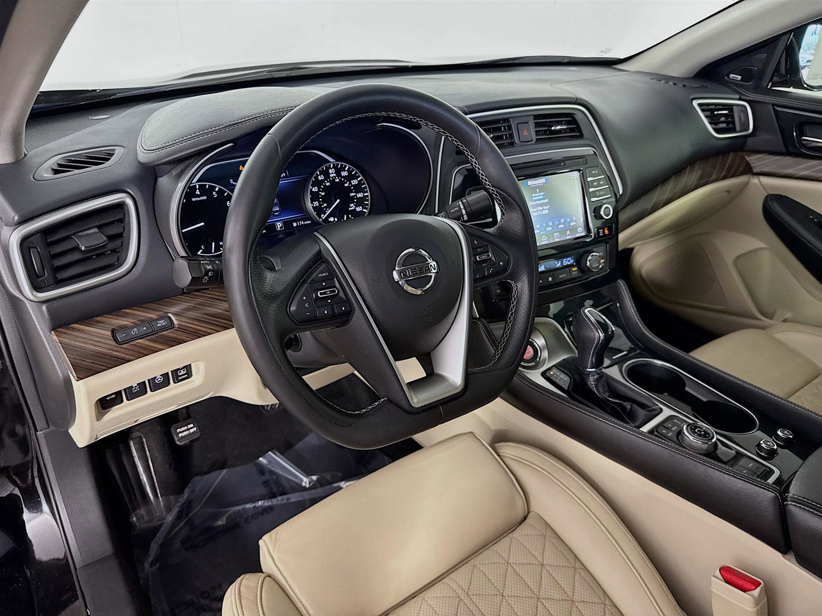 2018 Nissan Maxima Platinum photo 9