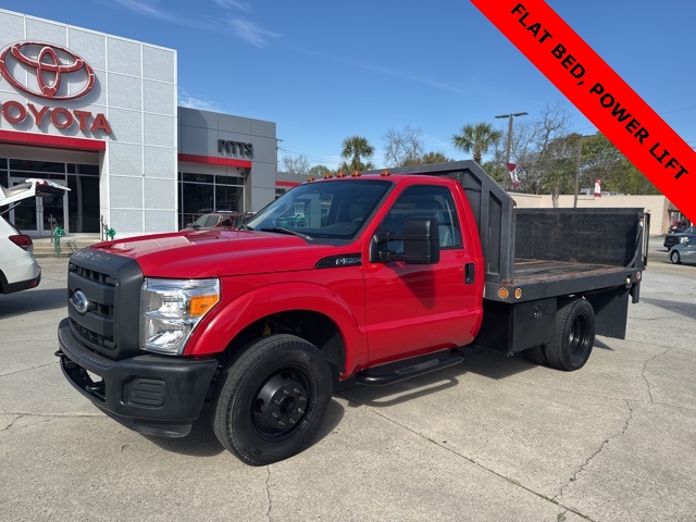 2011 Ford F-350 Super Duty Chassis Cab