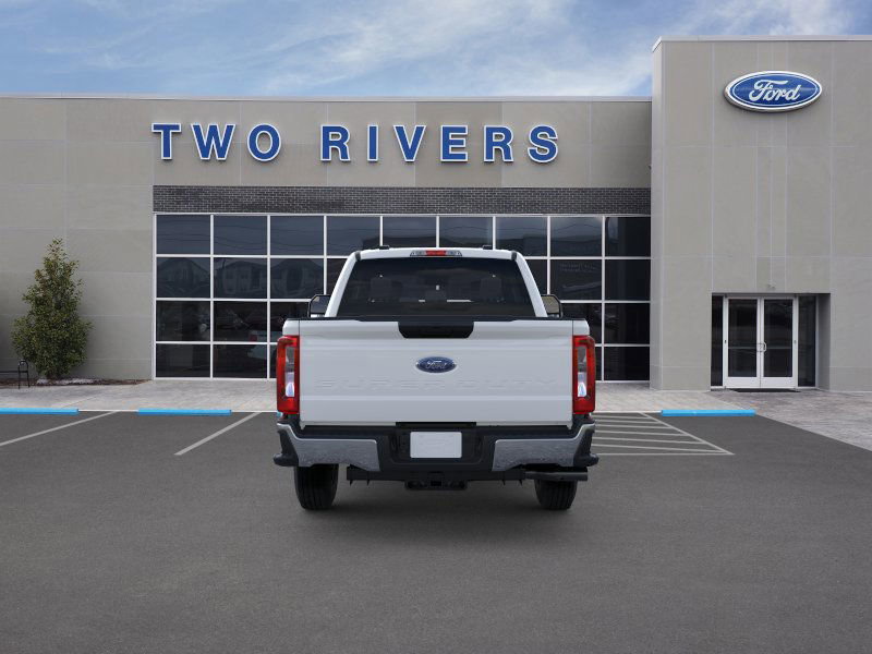 2025 Ford F-350 XL photo 4