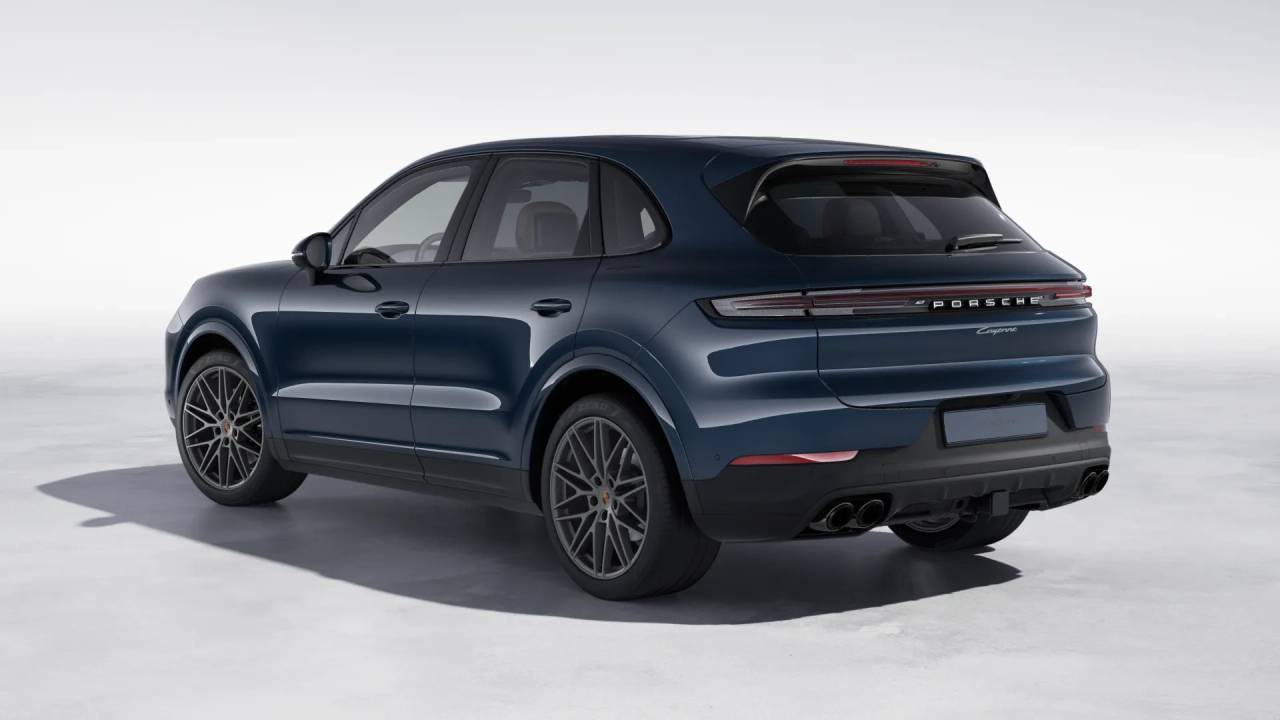 2026 Porsche Cayenne photo 3