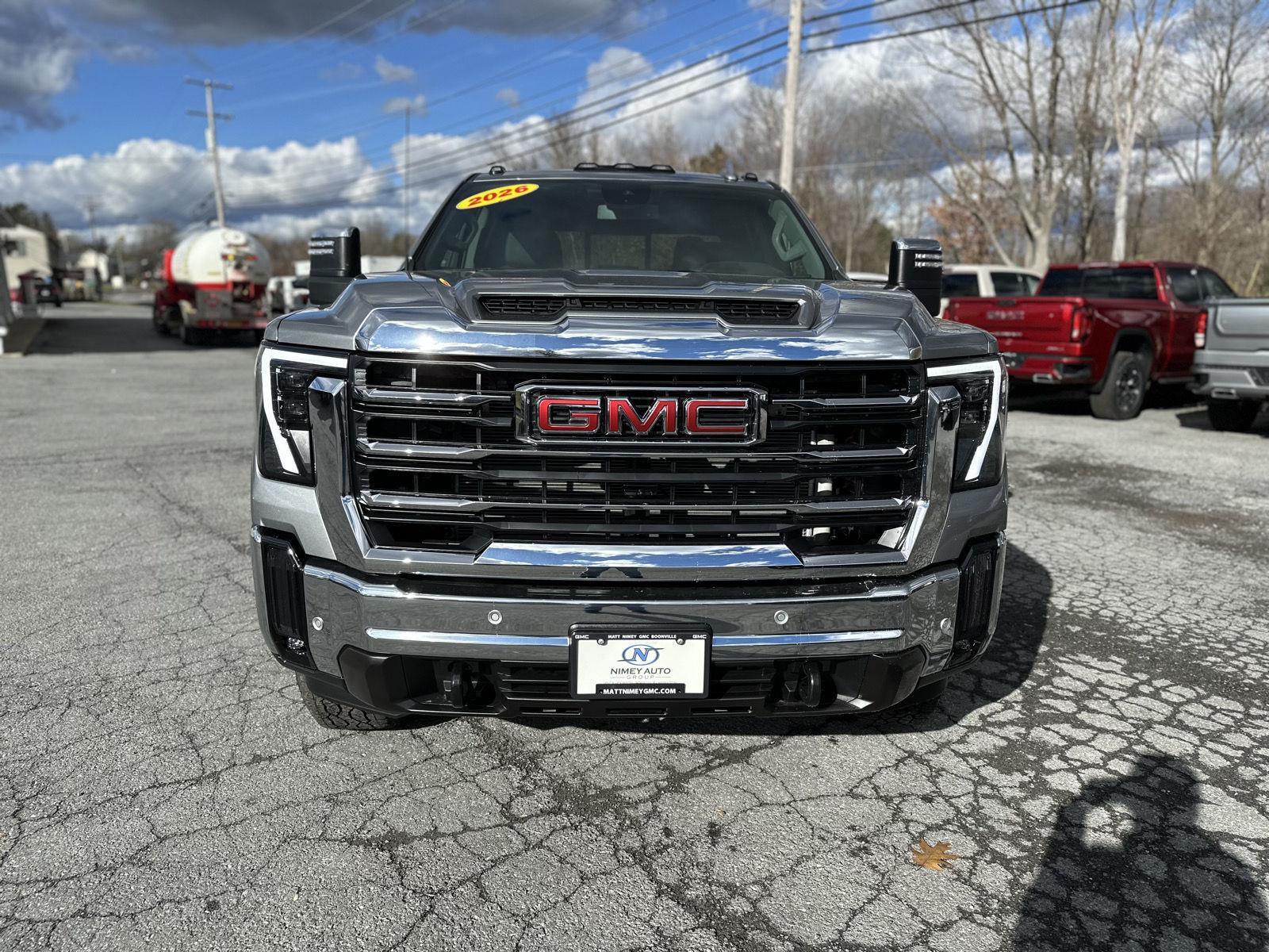 2026 Gmc Sierra 2500 HD SLT photo 2