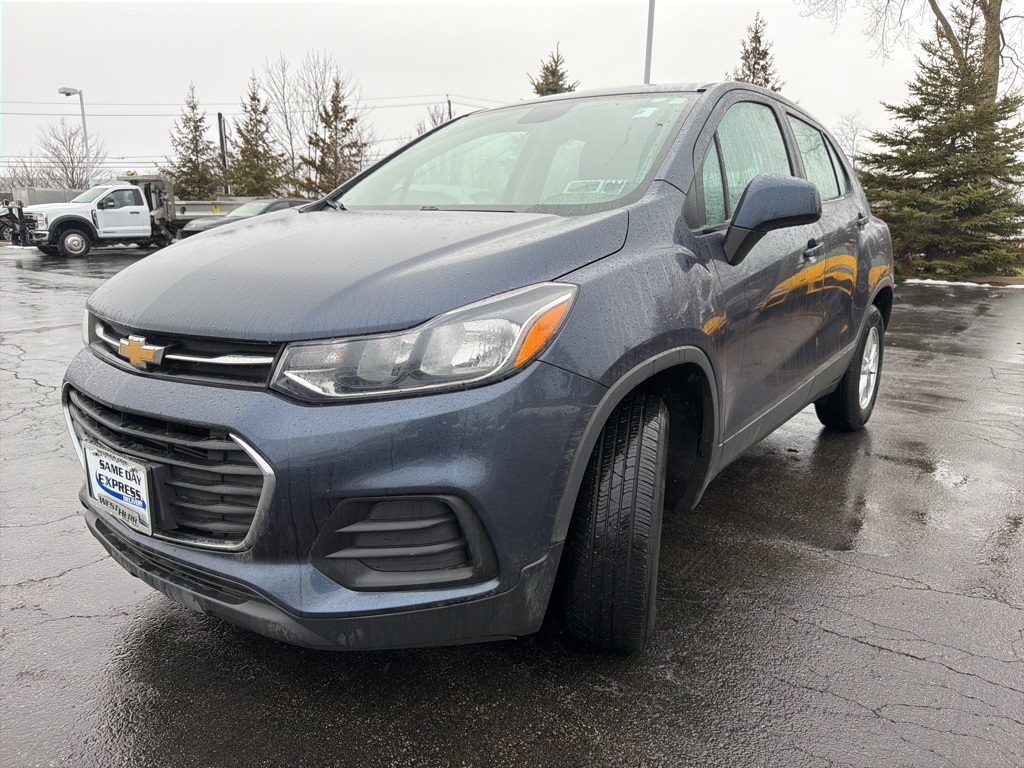Used 2019 Chevrolet Trax LS with VIN 3GNCJNSB3KL321291 for sale in Getzville, NY