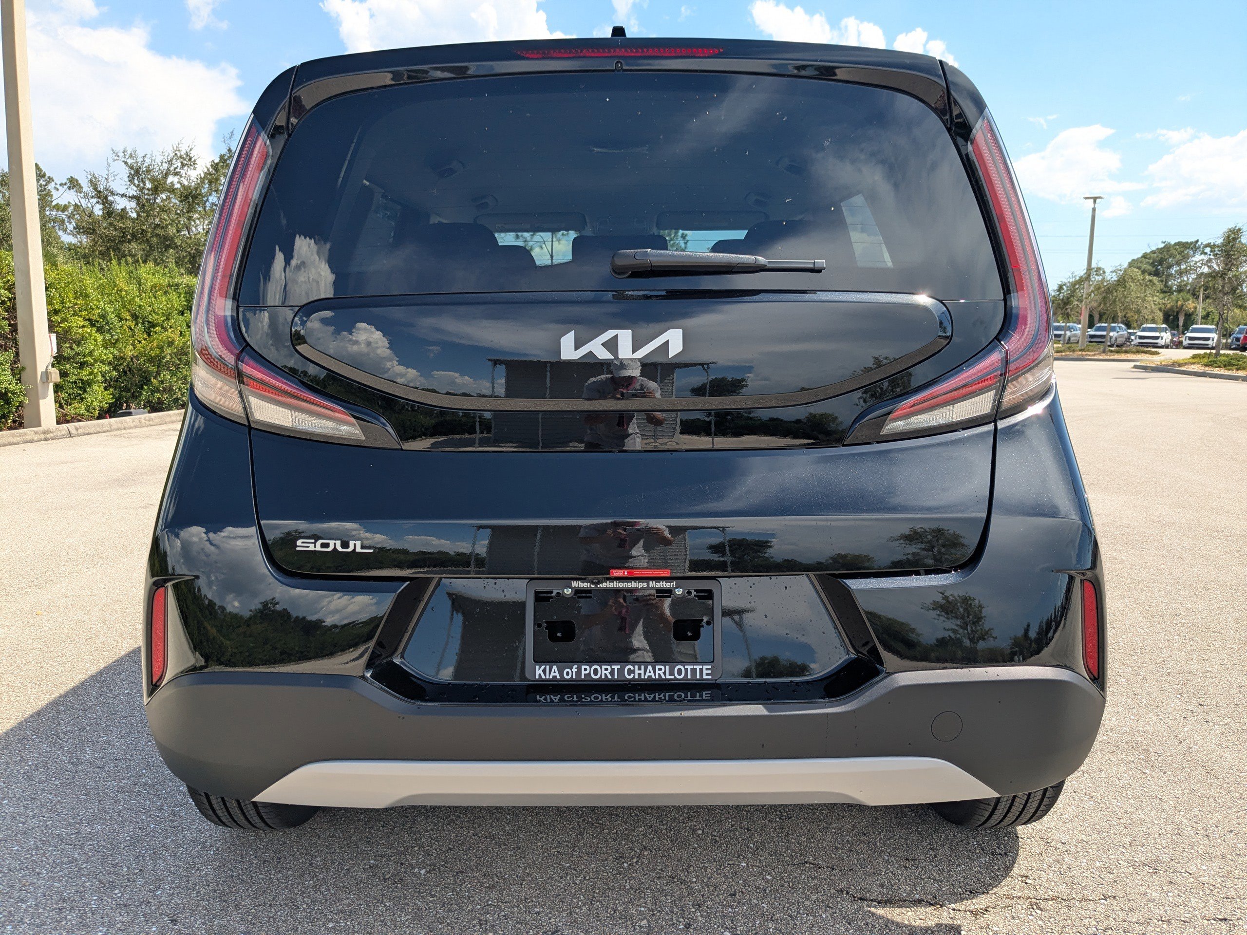 2025 Kia Soul S photo 2