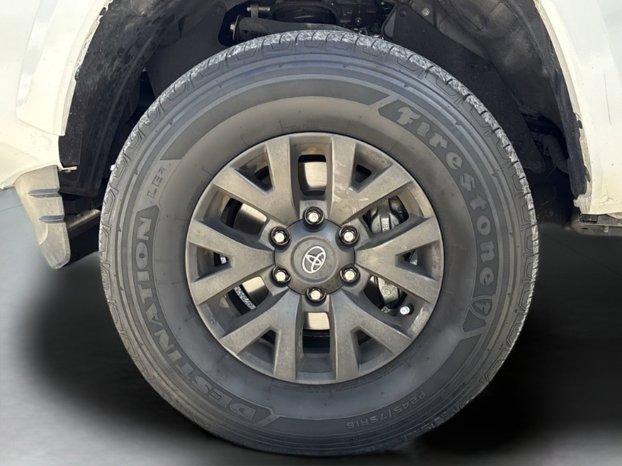 2023 Toyota Tacoma SR5 photo 32