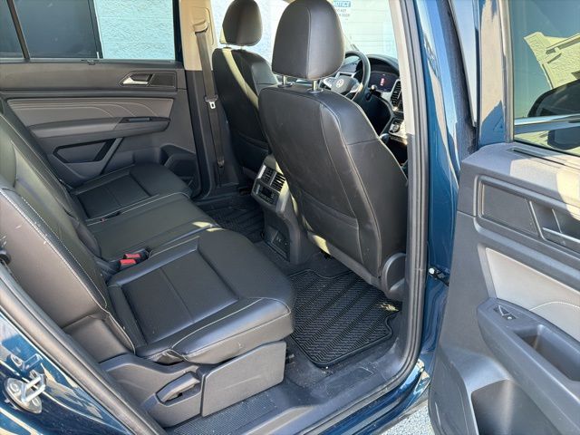 2021 Volkswagen Atlas SEL photo 10