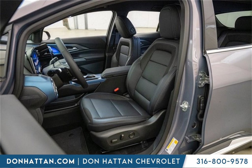 2025 Chevrolet Equinox EV 1LT photo 4