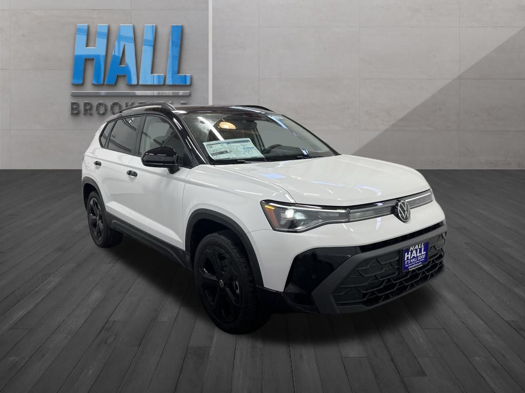 2025 Volkswagen Taos SE photo 7