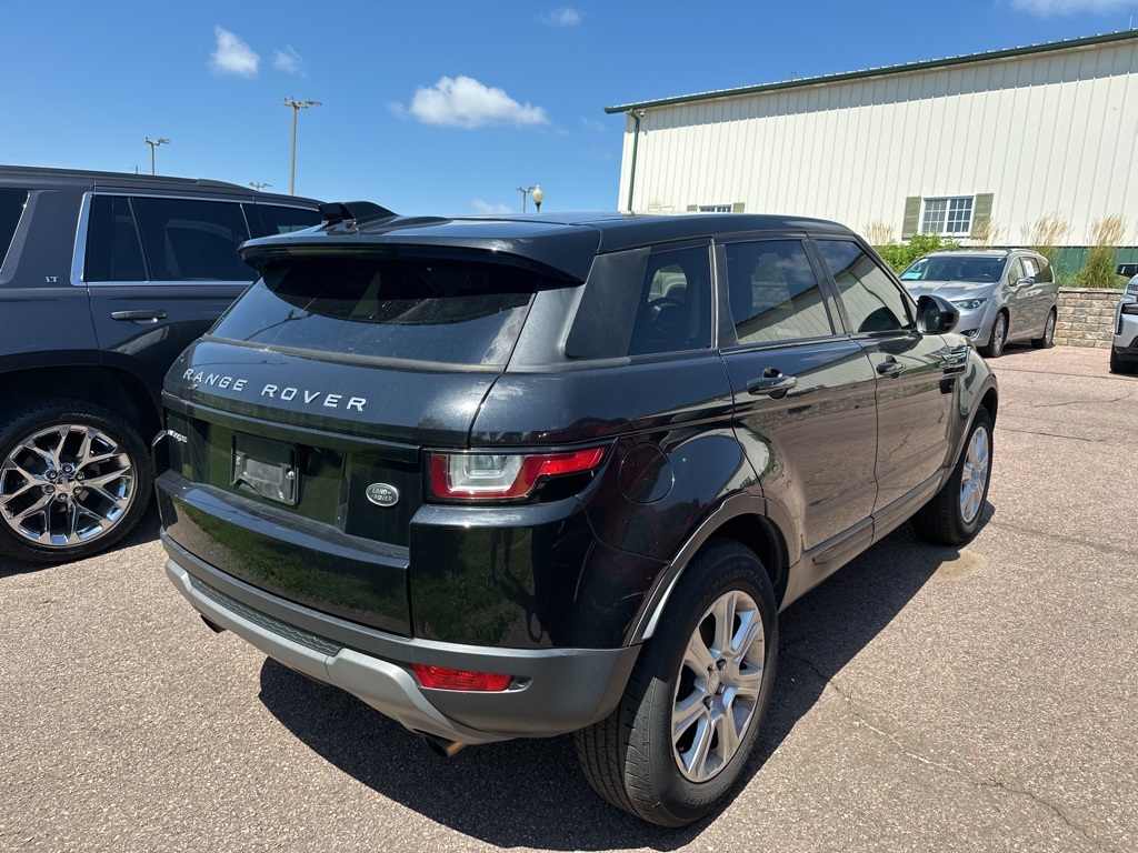 2017 Land Rover Range Rover Evoque SE photo 4