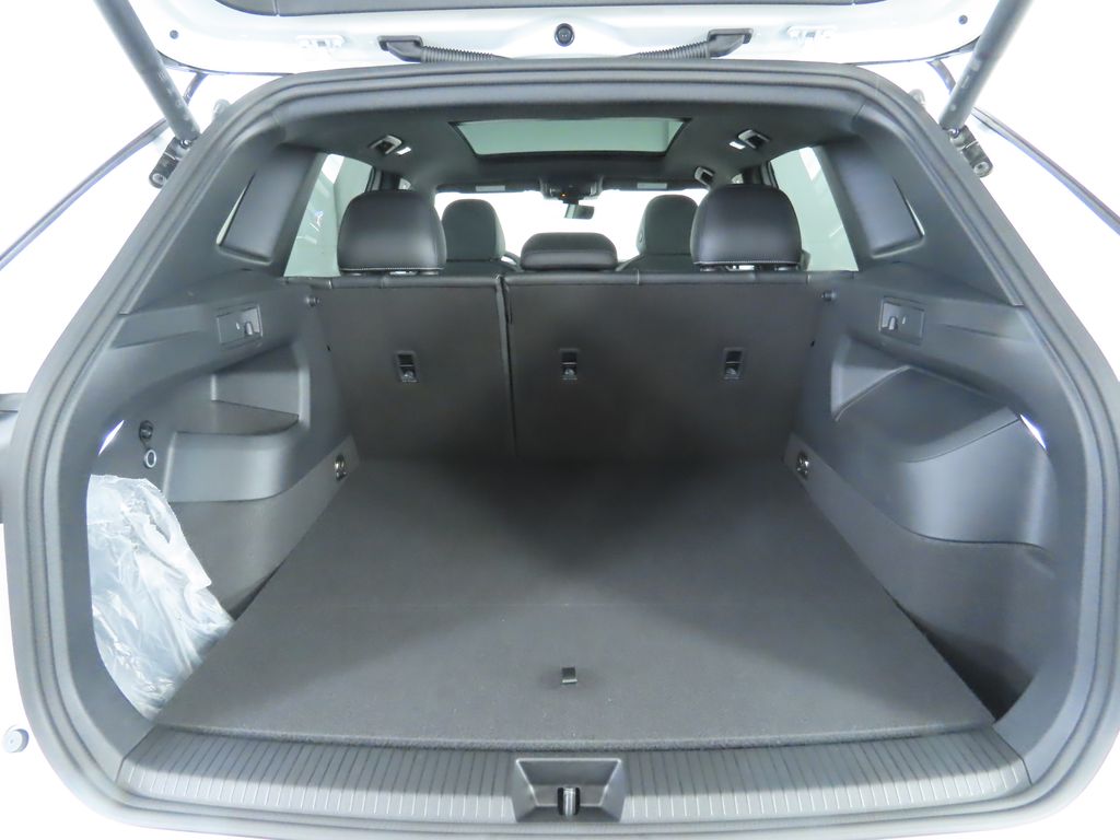 2025 Volkswagen Tiguan SE R-Line Black photo 27