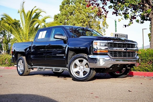 Used 2018 Black Chevrolet LT image 1